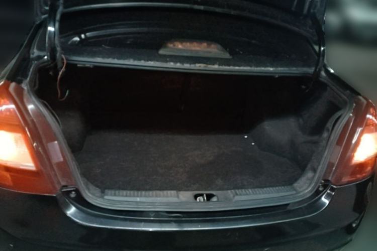 Used Geely Auto Diamond 2014 Sedan 1.5L Manual Elite Model Trunk