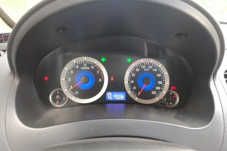Used Geely Auto Diamond 2014 Sedan 1.5L Manual Entry-Level Model Instrument Cluster