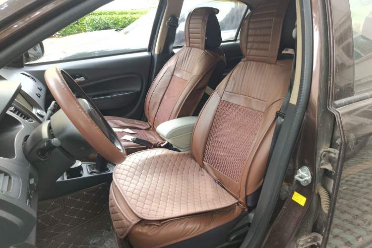 Used Geely Auto Diamond 2014 Sedan 1.5L Manual Entry-Level Model Left Front Seat
