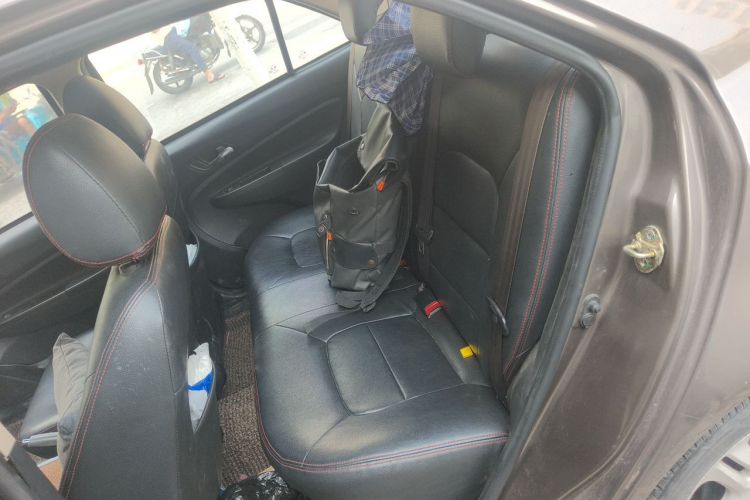 Used Geely Auto Diamond 2014 Sedan 1.5L Automatic Elite Model Left Rear Seat