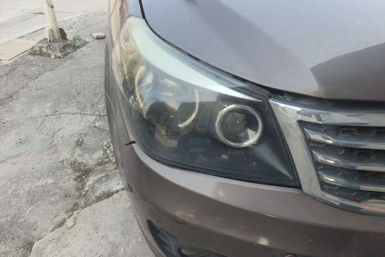 Used Geely Auto Diamond 2014 Sedan 1.5L Automatic Elite Model Right Front Headlight