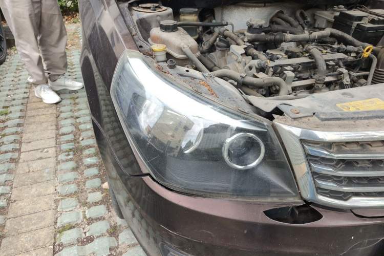 Used Geely Auto Diamond 2014 Sedan 1.5L Manual Entry-Level Model Right Front Headlight