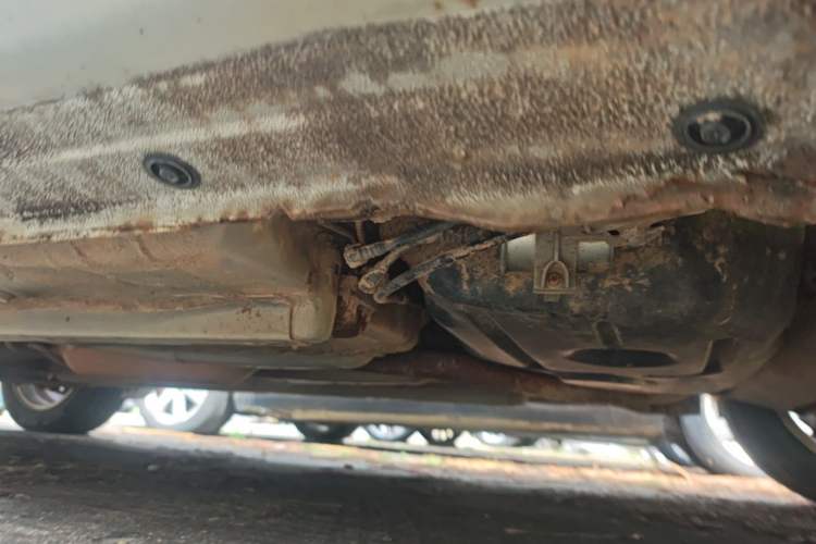Used Geely Auto Diamond 2014 Sedan 1.5L Manual Entry-Level Model Chassis Rear Left