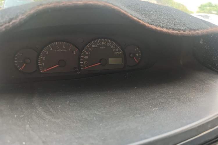 Used Geely Auto Diamond 2014 Sedan 1.5L Manual Entry-Level Model Instrument Cluster