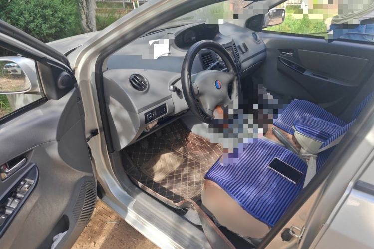 Used Geely Auto Diamond 2014 Sedan 1.5L Manual Entry-Level Model Driver Seat