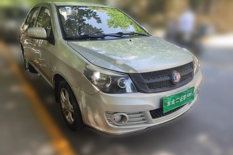 Used Geely Auto Diamond 2014 Sedan 1.5L Manual Entry-Level Model Front Right 45 Deg