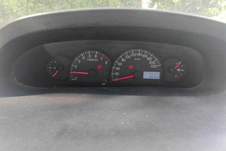 Used Geely Auto Diamond 2014 Sedan 1.5L Manual Entry-Level Model Instrument Cluster