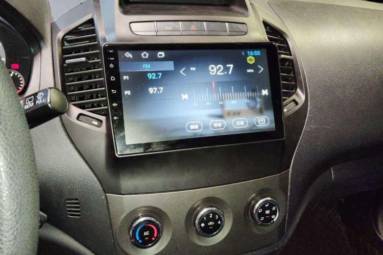 Used Geely Auto Diamond 2014 CROSS 1.5L Manual Entry-Level Model Audio And AC Panel