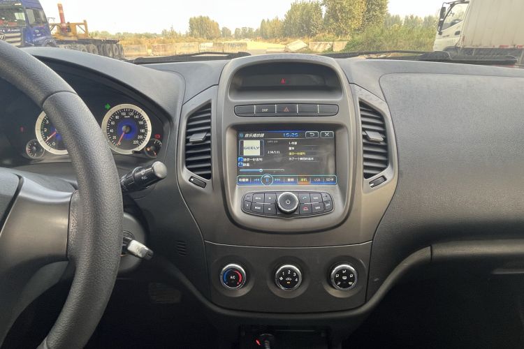 Used Geely Auto Diamond 2014 Sedan 1.5L Automatic Elite Model Audio And AC Panel