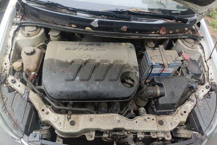 Used Geely Auto Diamond 2014 CROSS 1.5L Manual Entry-Level Model Engine Bay