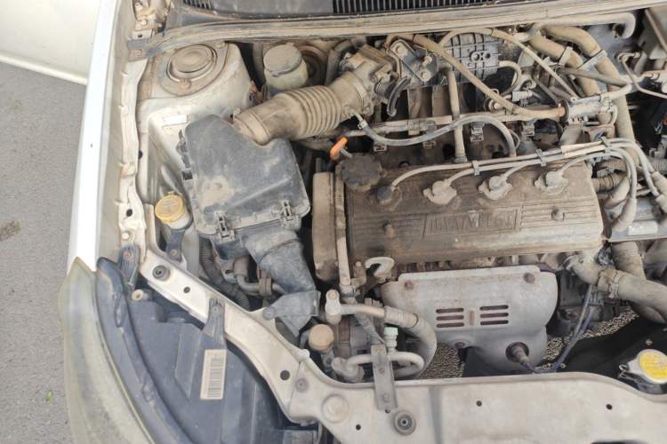 Used Geely Auto Diamond 2014 Sedan 1.5L Manual Entry-Level Model Engine Bay Right