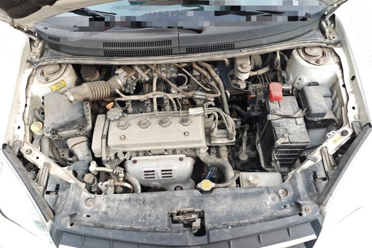 Used Geely Auto Diamond 2014 Sedan 1.5L Manual Entry-Level Model Engine Bay