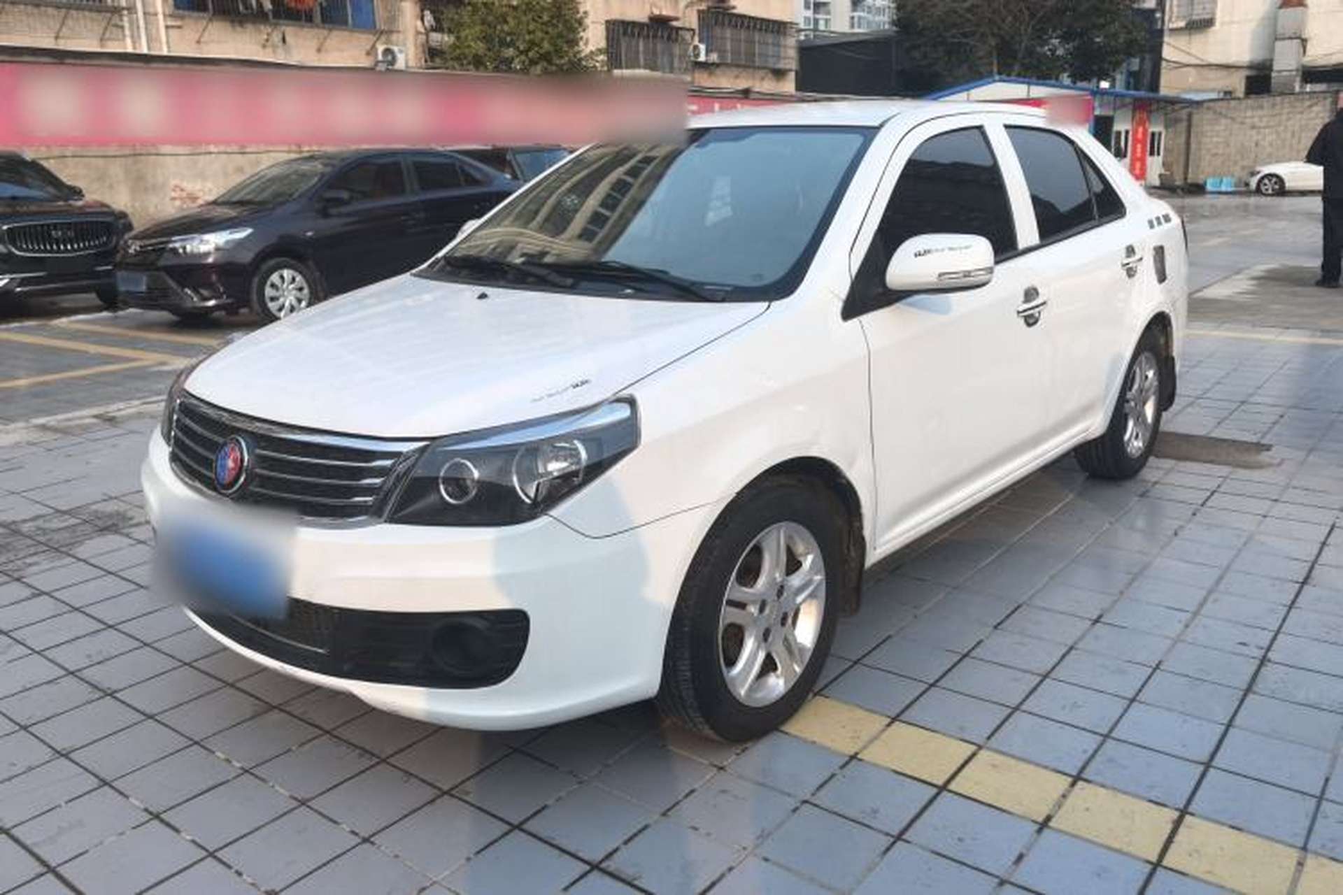 Used Geely Auto Diamond 2014 Sedan 1.5L Manual Entry-Level Model Front Left 45 Deg