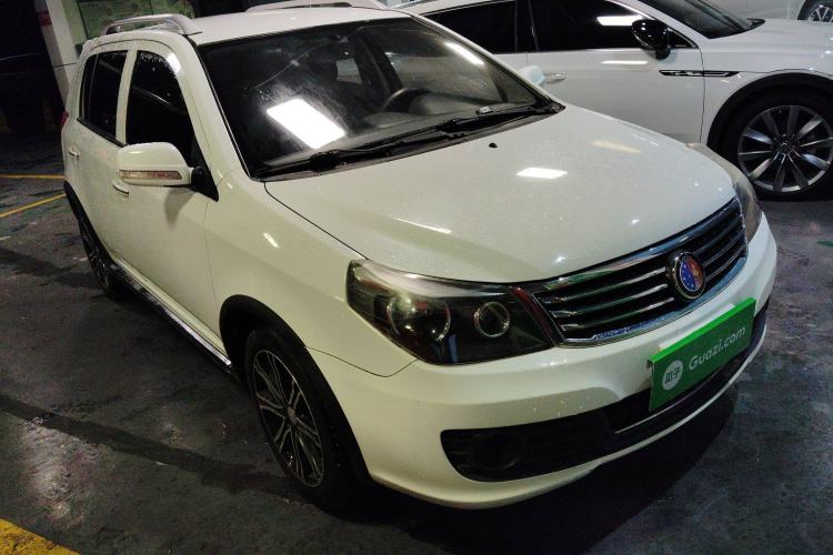 Used Geely Auto Diamond 2014 CROSS 1.5L Manual Entry-Level Model Front Right 45 Deg