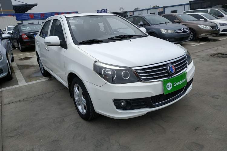 Used Geely Auto Diamond 2014 Sedan 1.5L Manual Luxury Model Front Right 45 Deg