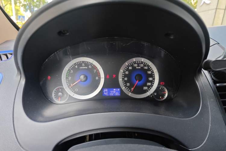 Used Geely Auto Diamond 2014 Sedan 1.5L Manual Entry-Level Model Instrument Cluster