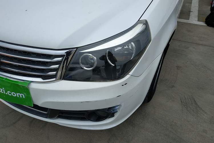 Used Geely Auto Diamond 2014 Sedan 1.5L Manual Luxury Model Left Front Headlight