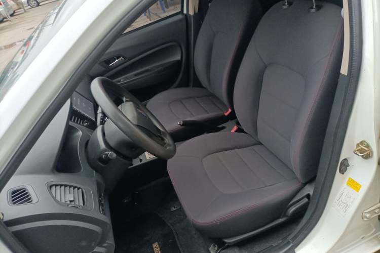 Used Geely Auto Diamond 2014 Sedan 1.5L Manual Entry-Level Model Left Front Seat