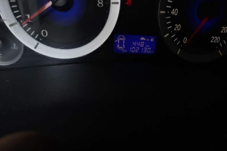 Used Geely Auto Diamond 2014 Sedan 1.5L Manual Entry-Level Model Odometer Close Up
