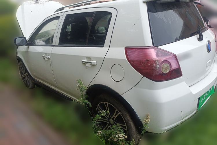 Used Geely Auto Diamond 2014 CROSS 1.5L Manual Entry-Level Model Rear Left 45 Deg