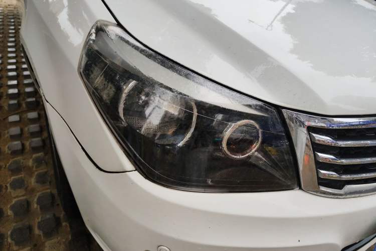 Used Geely Auto Diamond 2014 Sedan 1.5L Manual Entry-Level Model Right Front Headlight
