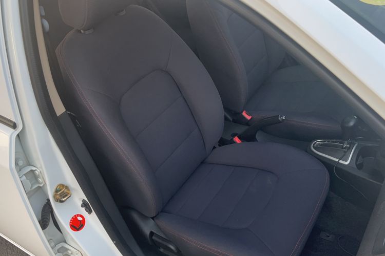 Used Geely Auto Diamond 2014 Sedan 1.5L Automatic Elite Model Right Front Seat