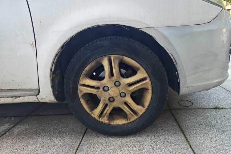 Used Geely Auto Diamond 2014 Sedan 1.5L Manual Entry-Level Model Right Front Wheel Hub