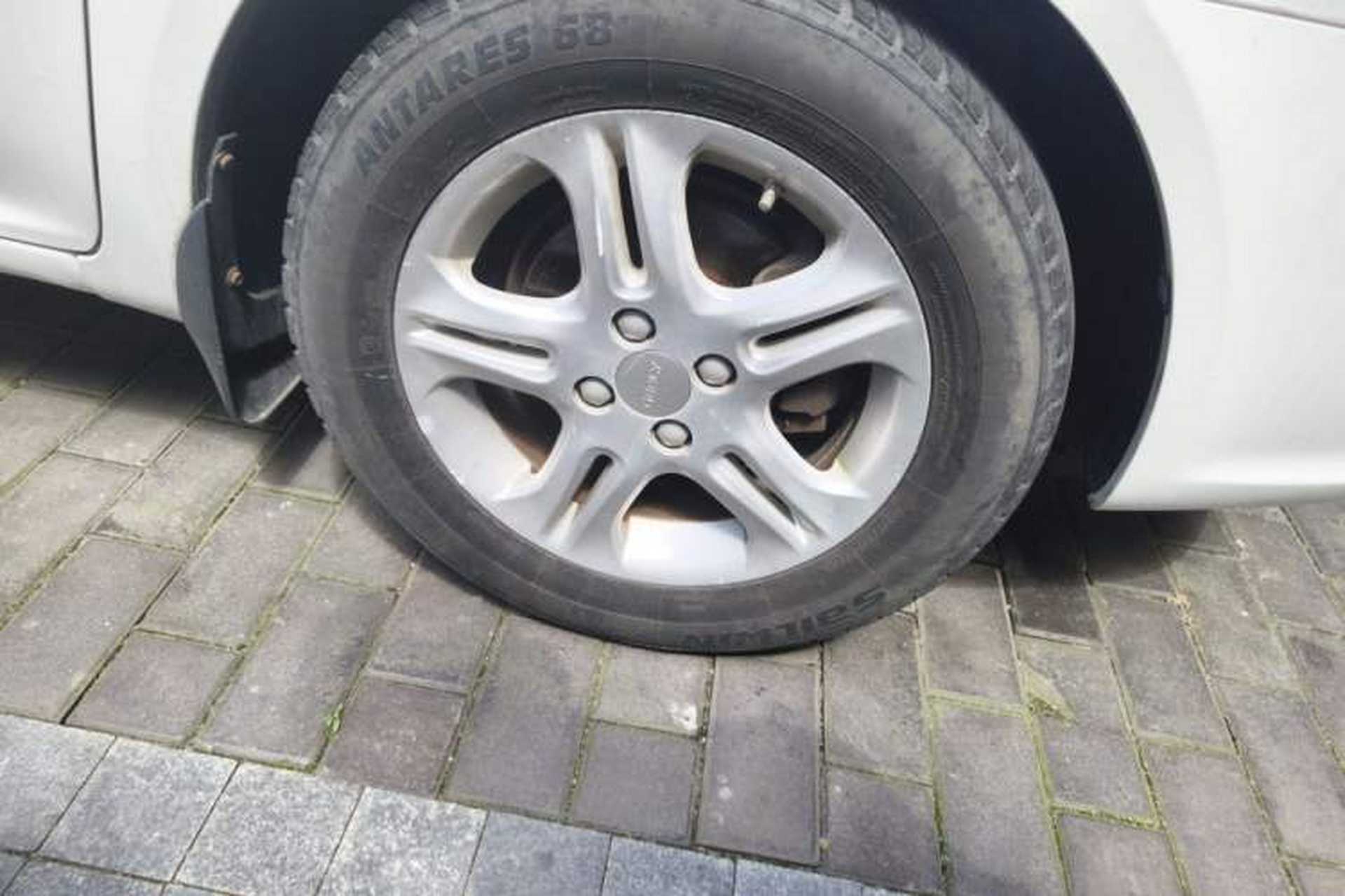 Used Geely Auto Diamond 2014 Sedan 1.5L Manual Entry-Level Model Right Front Wheel Hub