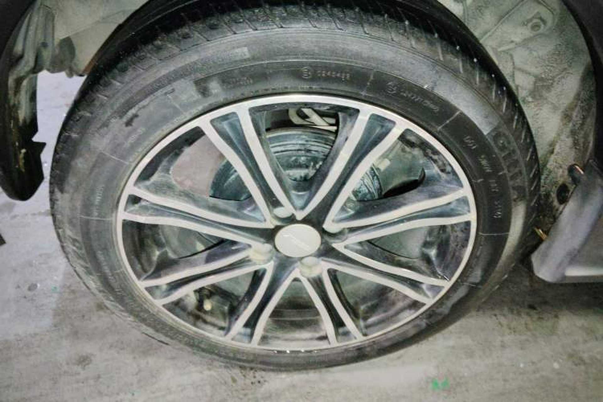 Used Geely Auto Diamond 2014 CROSS 1.5L Manual Entry-Level Model Right Rear Wheel Hub