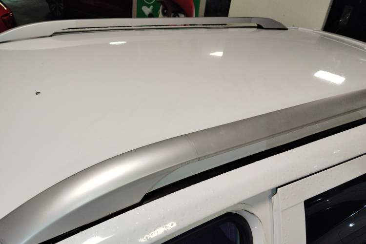 Used Geely Auto Diamond 2014 CROSS 1.5L Manual Entry-Level Model Roof