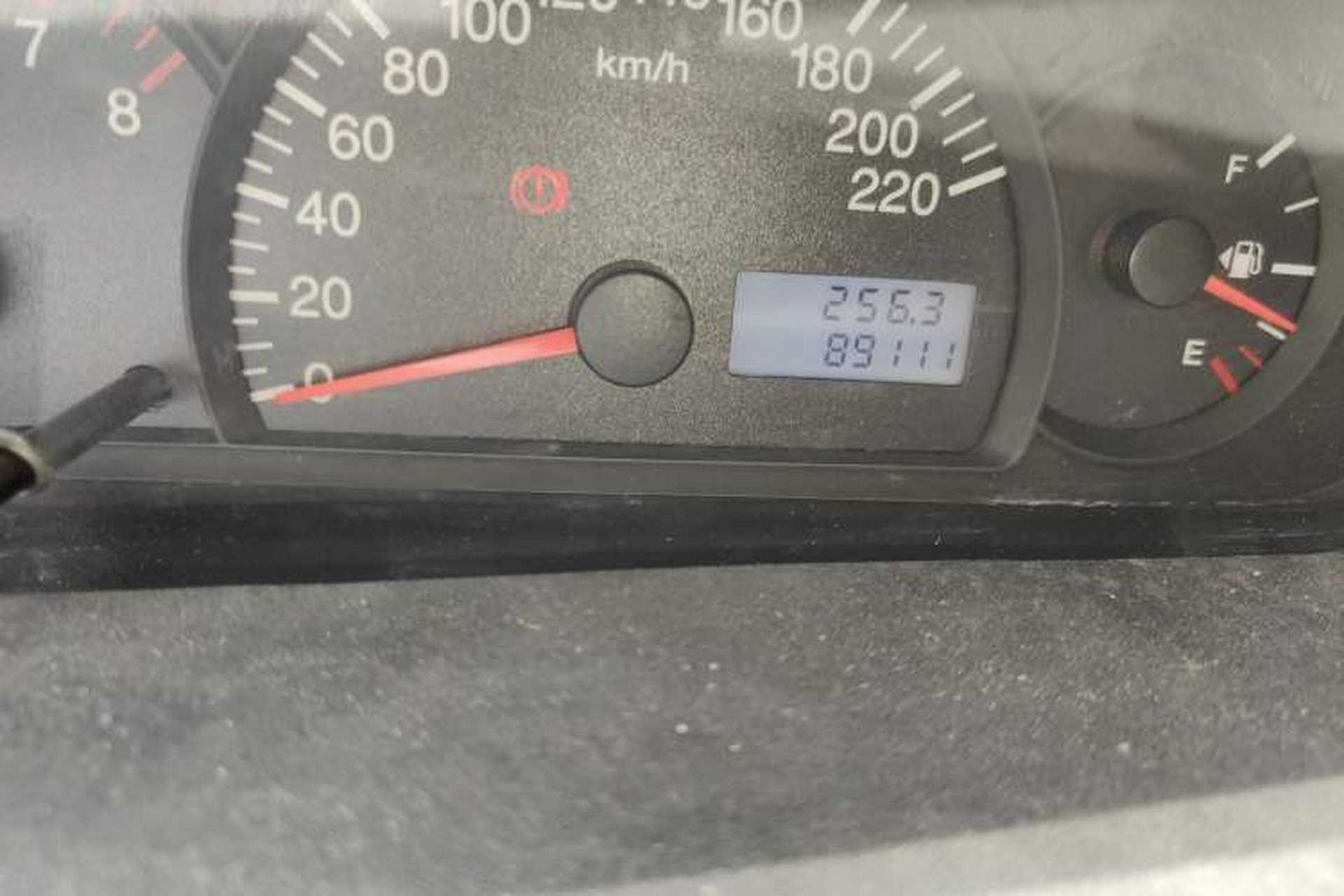 Used Geely Auto Diamond 2015 Sedan 1.5L Manual SuperDeluxe Model Odometer Close Up