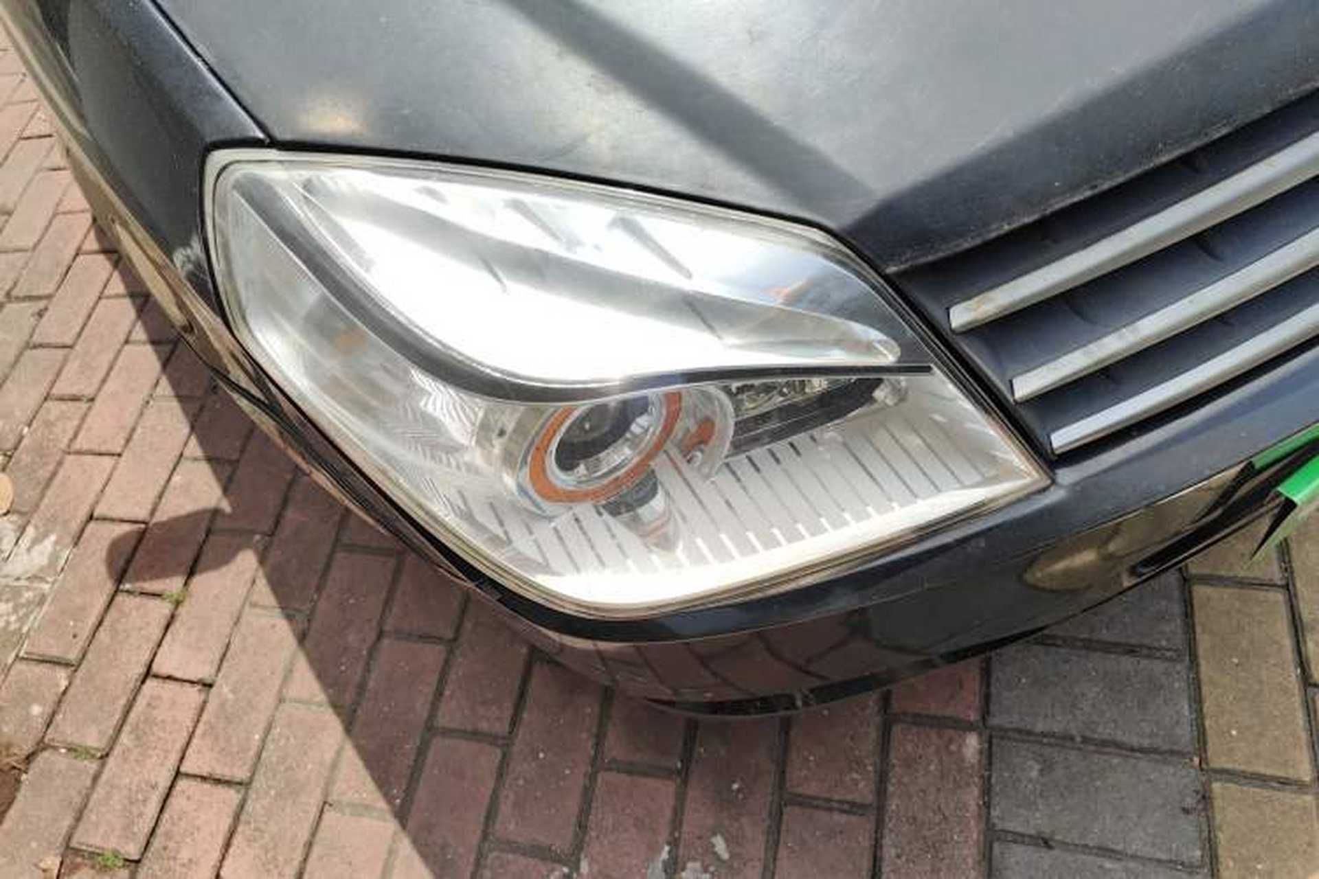 Used Geely Auto Diamond 2015 Sedan 1.5L Manual SuperDeluxe Model Right Front Headlight