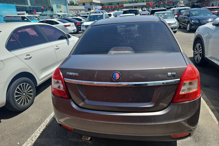 Used Geely Auto Diamond 2015 Sedan 1.5L Manual SuperDeluxe Model Exterior 5