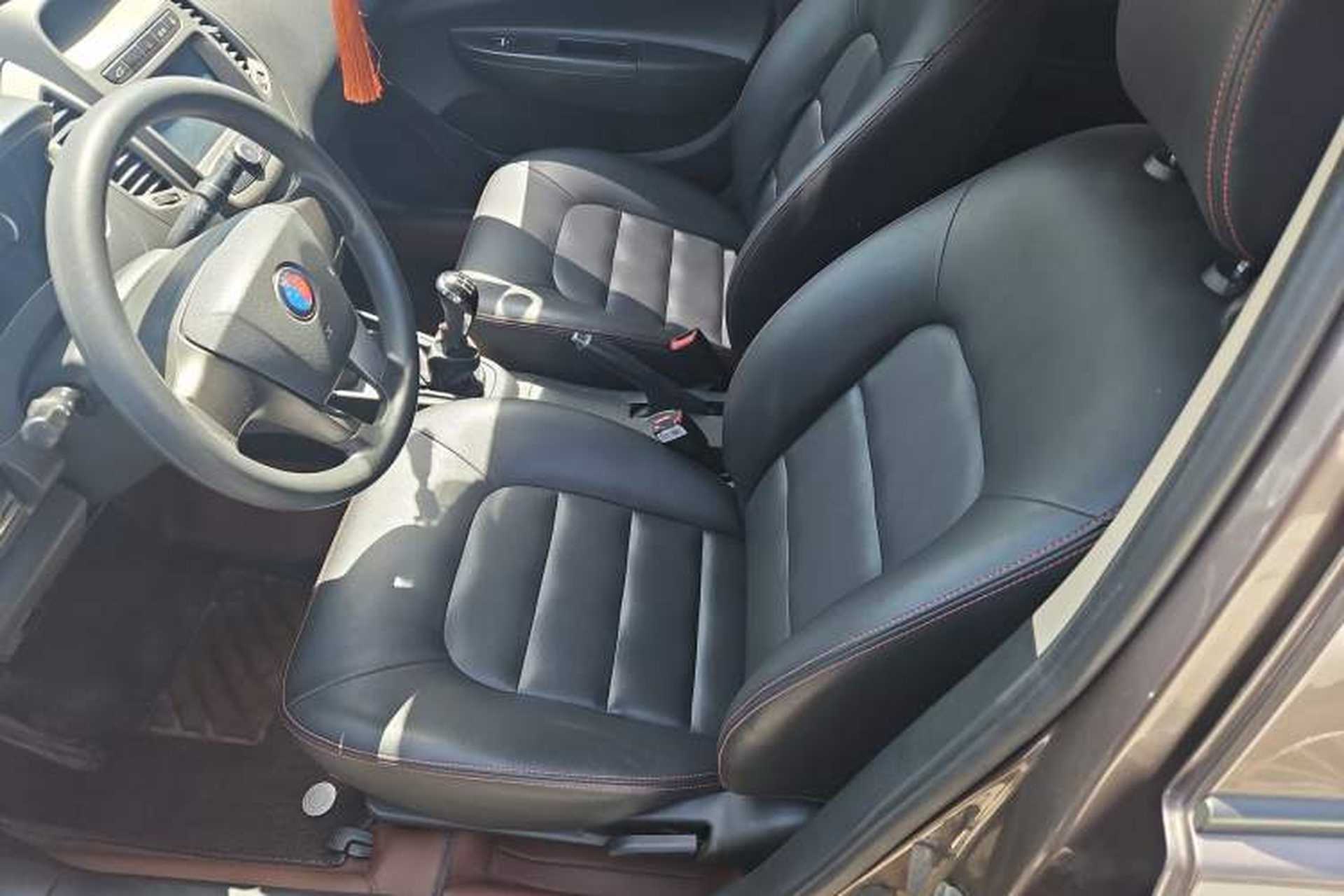 Used Geely Auto Diamond 2015 Sedan 1.5L Manual SuperDeluxe Model Interior 1