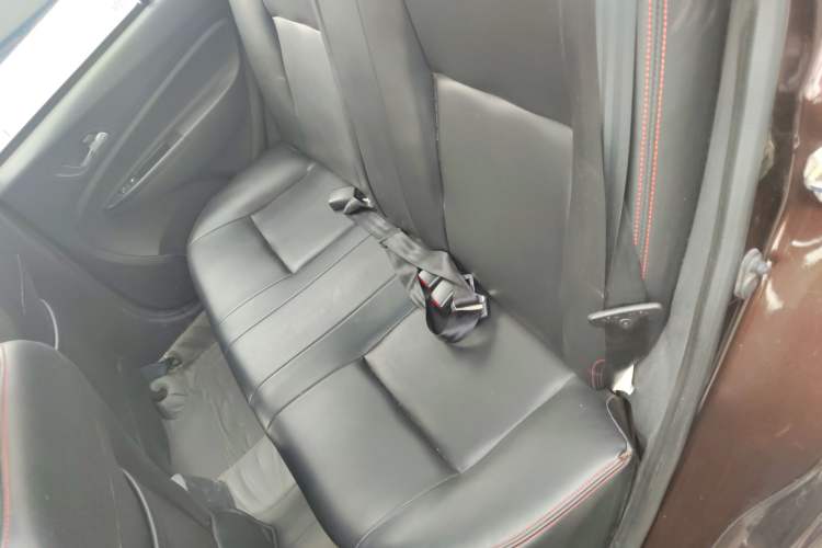 Used Geely Auto Diamond 2015 Sedan 1.5L Manual SuperDeluxe Model Interior 1