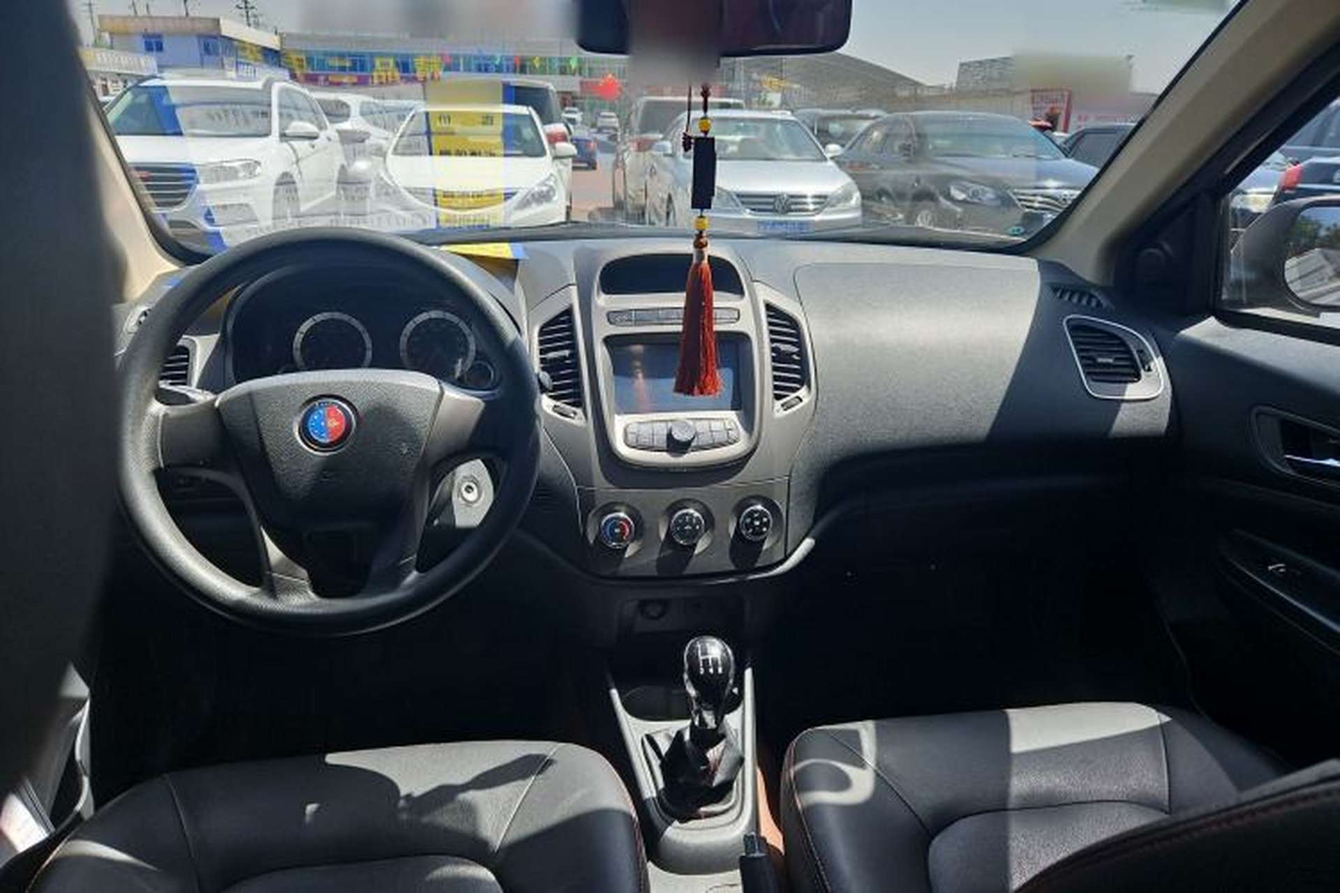 Used Geely Auto Diamond 2015 Sedan 1.5L Manual SuperDeluxe Model Interior 3