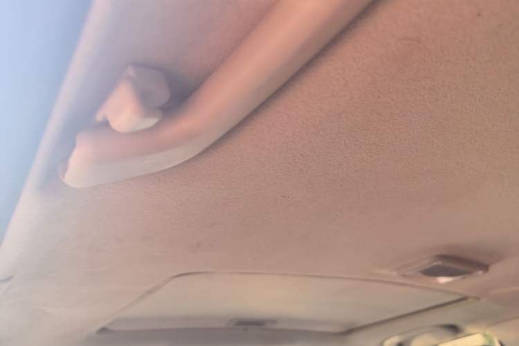 Used Geely Auto Diamond 2015 Sedan 1.5L Manual SuperDeluxe Model Headliner