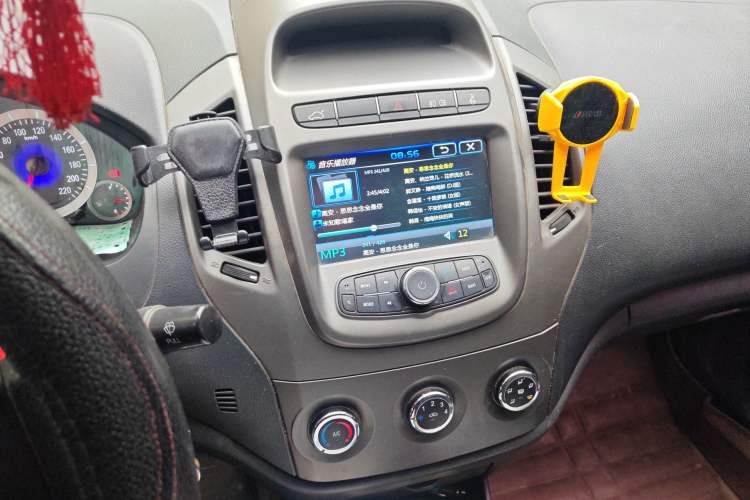Used Geely Auto Diamond 2015 Sedan 1.5L Manual SuperDeluxe Model Audio And AC Panel