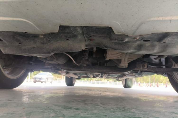 Used Geely Auto Diamond 2015 Sedan 1.5L Manual SuperDeluxe Model Chassis Front