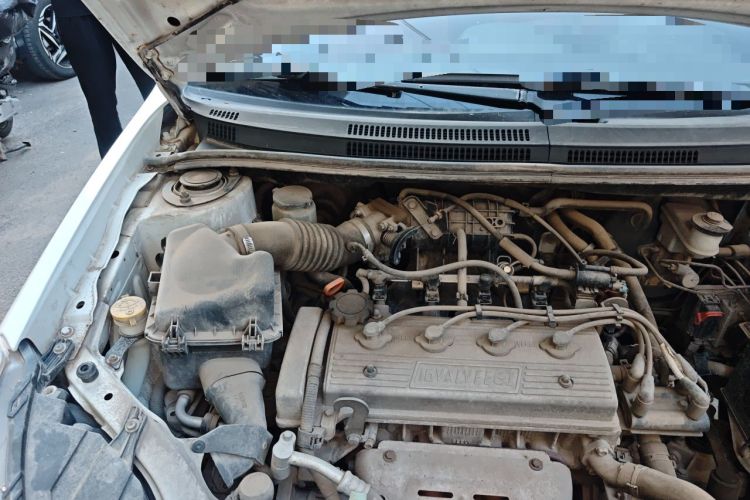 Used Geely Auto Diamond 2015 Sedan 1.5L Manual SuperDeluxe Model Engine Bay Right