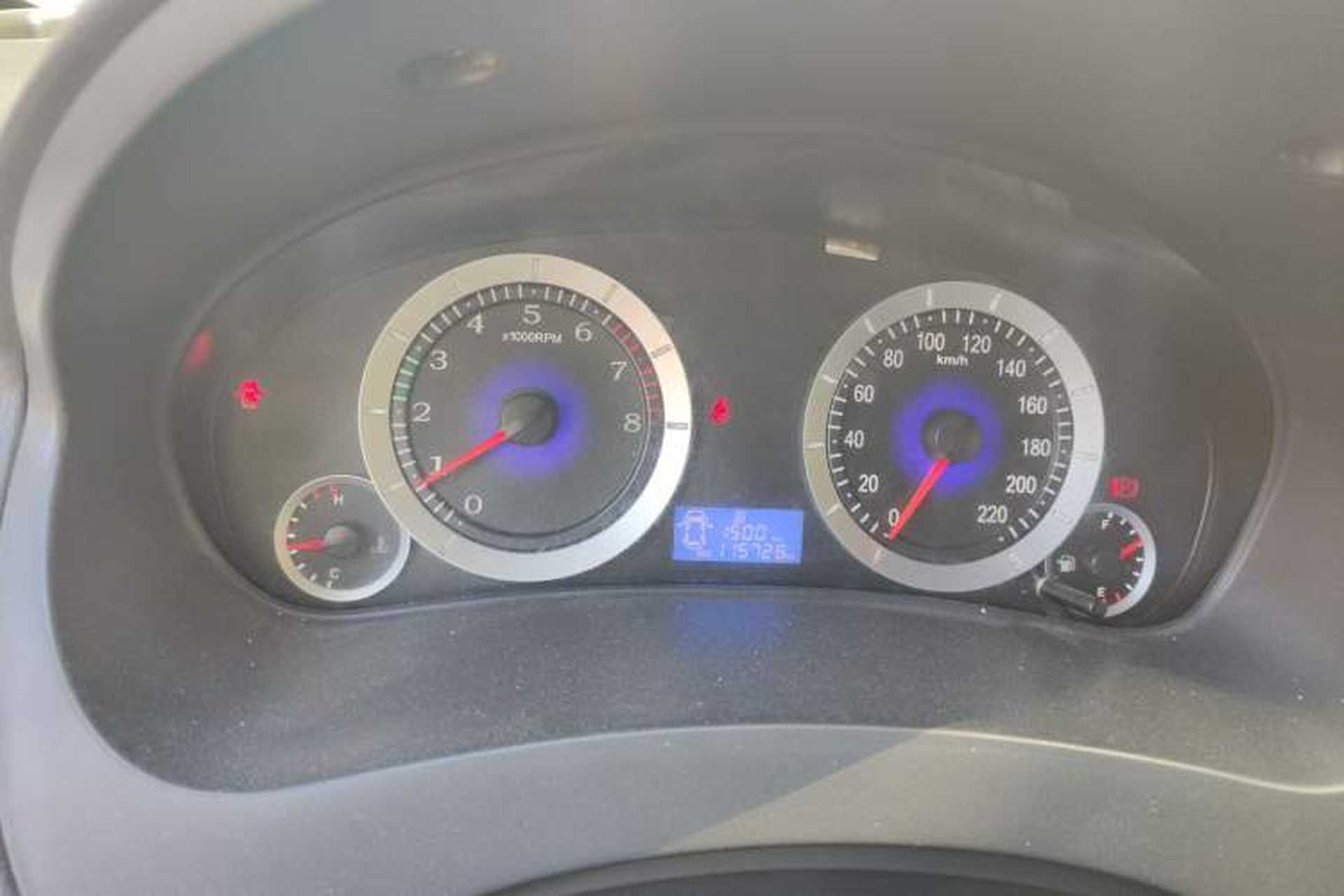 Used Geely Auto Diamond 2015 Sedan 1.5L Manual SuperDeluxe Model Instrument Cluster