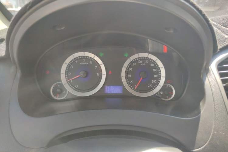 Used Geely Auto Diamond 2015 Sedan 1.5L Manual SuperDeluxe Model Instrument Cluster