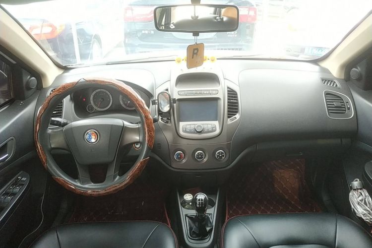 Used Geely Auto Diamond 2015 Sedan 1.5L Manual SuperDeluxe Model Interior 1