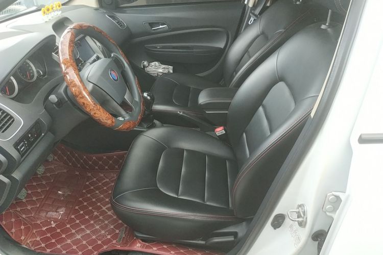 Used Geely Auto Diamond 2015 Sedan 1.5L Manual SuperDeluxe Model Interior 3