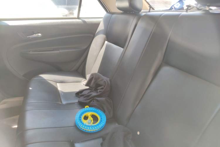 Used Geely Auto Diamond 2015 Sedan 1.5L Manual SuperDeluxe Model Left Rear Seat