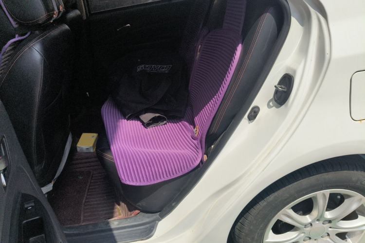 Used Geely Auto Diamond 2015 Sedan 1.5L Manual SuperDeluxe Model Left Rear Seat