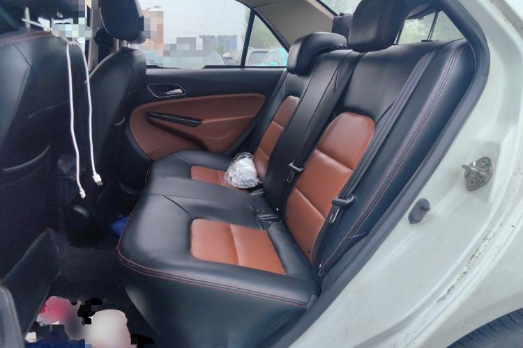Used Geely Auto Diamond 2015 Sedan 1.5L Manual SuperDeluxe Model Left Rear Seat