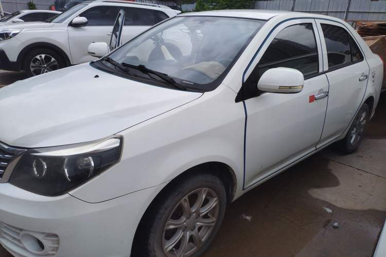 Used Geely Auto Diamond 2015 Sedan 1.5L Manual SuperDeluxe Model Left Side
