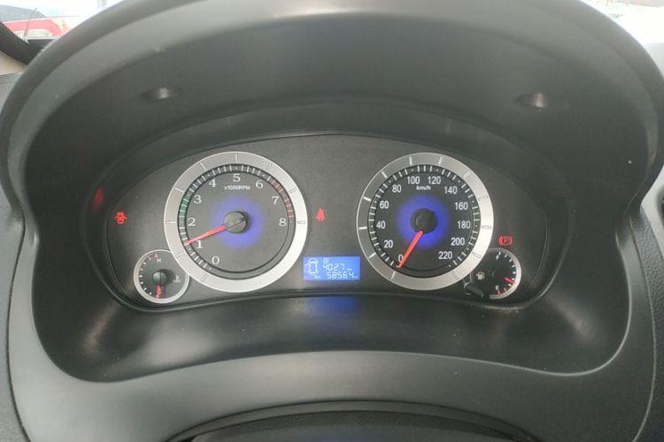 Used Geely Auto Diamond 2015 Sedan 1.5L Manual SuperDeluxe Model Odometer Close Up