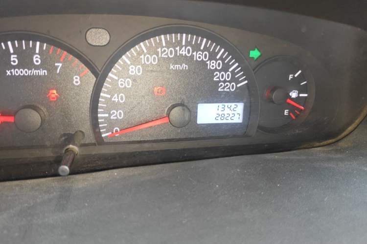 Used Geely Auto Diamond 2015 Sedan 1.5L Manual SuperDeluxe Model Odometer Close Up